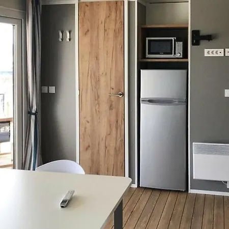 Holiday home Mobile Homes - Cdn041011-myb